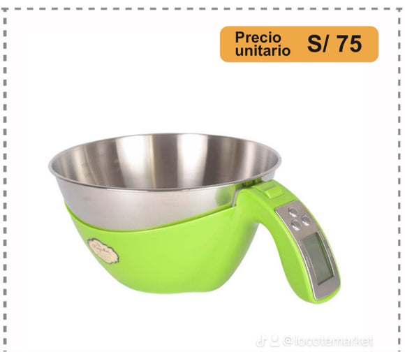 Digital scale with measuring cup