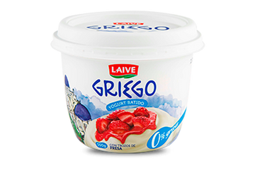 Greek yogurt with strawberry chunks x 500 gr