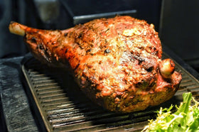 Pierna entera de cerdo C/P C/H x kg  Prime Pork Cuts ( Pza de 8kg a 16kg )